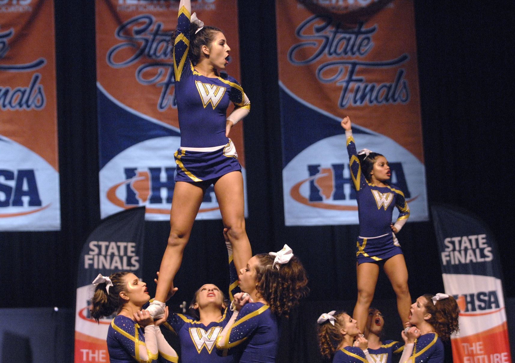 020318-blm-spt-6cheer